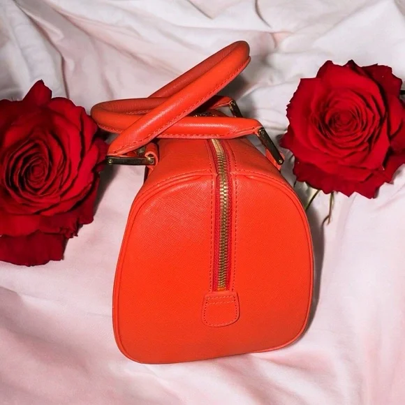 MCM Boston leather bag in Orange EUC - Picture 6 of 12